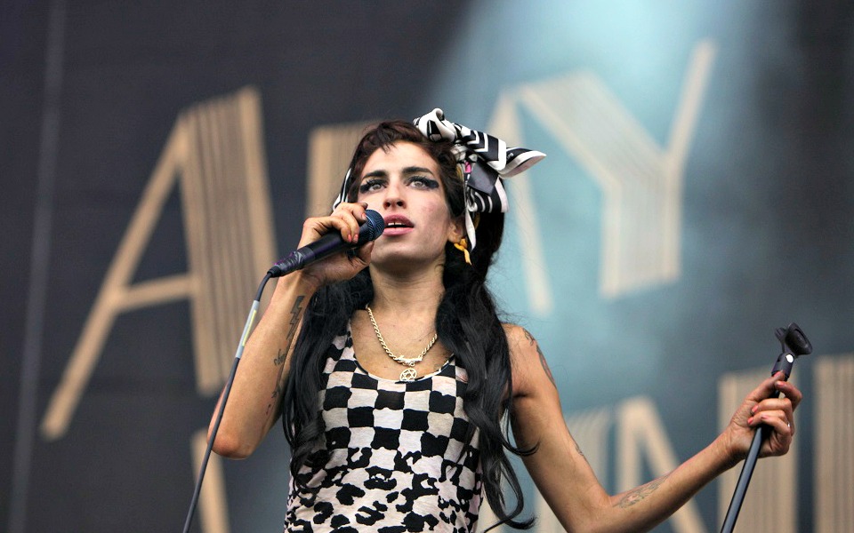 αmy-winehouse-3-χρόνια-μετά-τον-θάνατο-της-το-μυστ-2036504