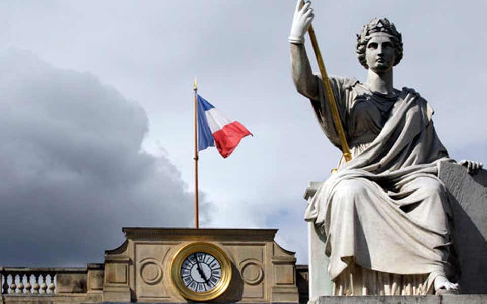 αρνητική-αναθεώρηση-του-δντ-για-την-γα-2033042