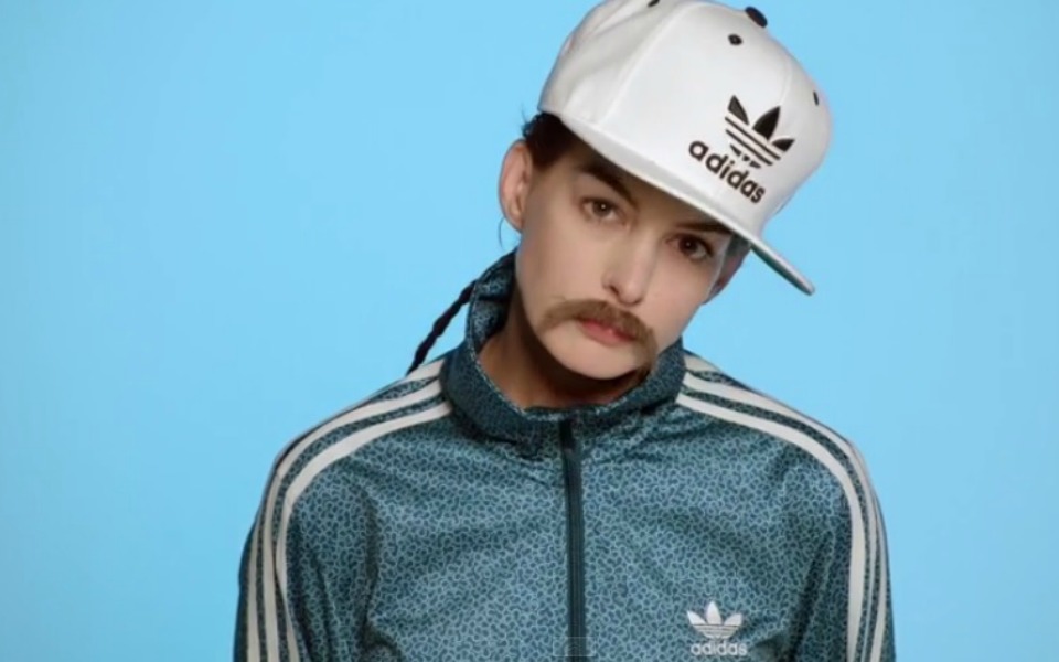 η-kristen-stewart-και-η-anne-hathaway-είναι-σε-συγκρότημα-και-έχ-2035232