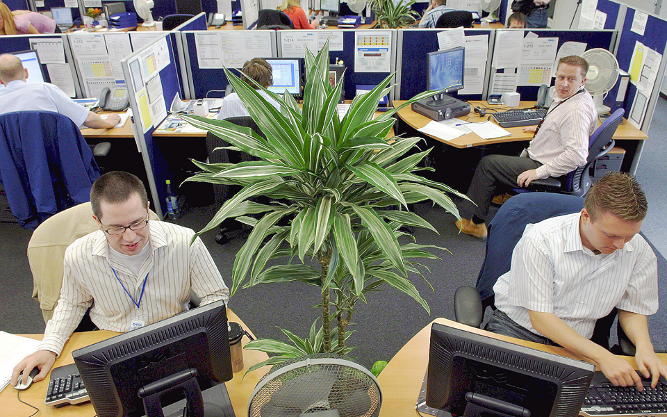 πρώτη-πιστοποίηση-επαγγελματιών-δαδ-2033435