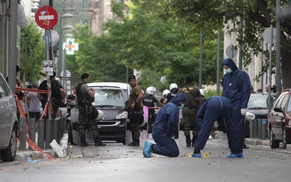 σε-πολλά-μέτωπα-οι-έρευνες-για-μαζιώτη-2035786