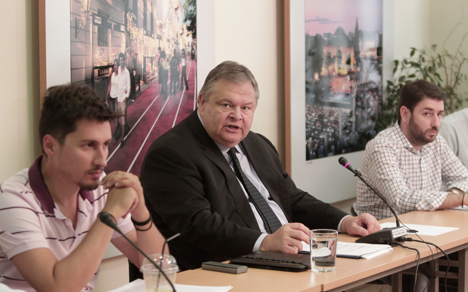 πασοκ-συνέδριο-δημοκρατικής-παράτα-2033720