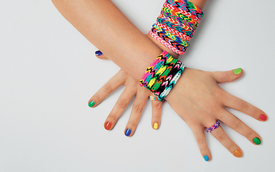 παγκόσμια-μανία-το-rainbow-loom-2037156