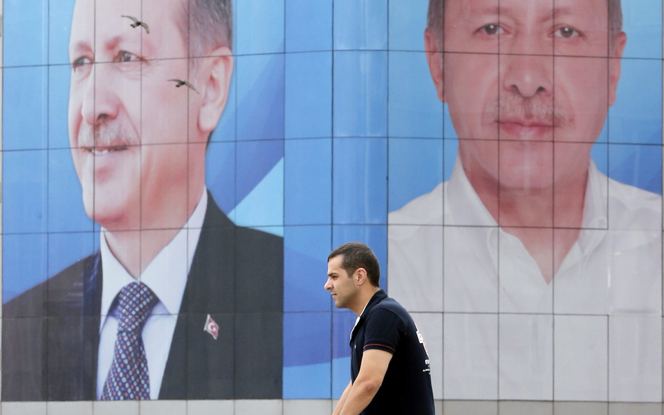 λαϊκή-νομιμοποίηση-μέσω-της-προεδρία-2038098