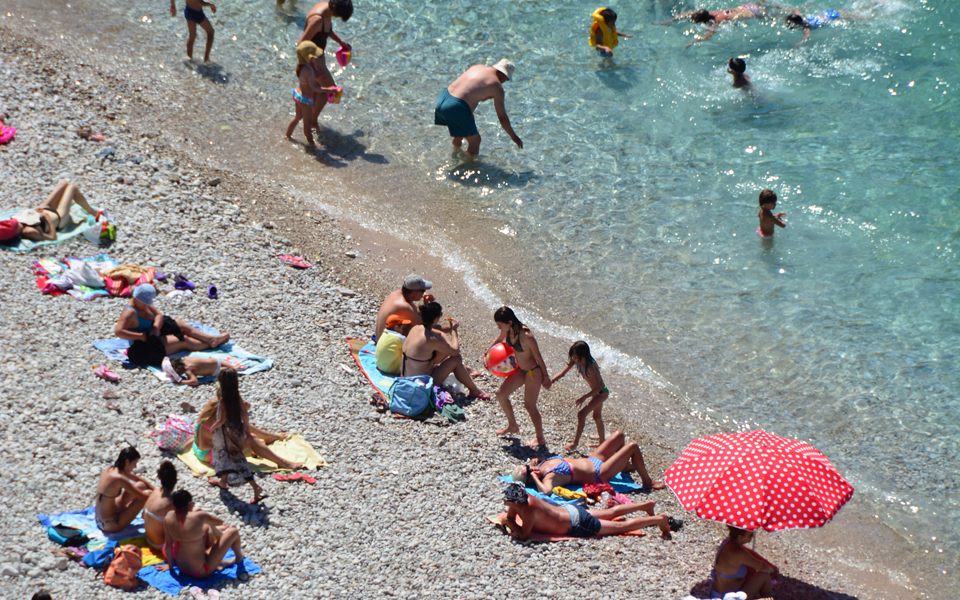 η-κρίση-μείωσε-τις-μικροκλοπές-του-καλ-2038950
