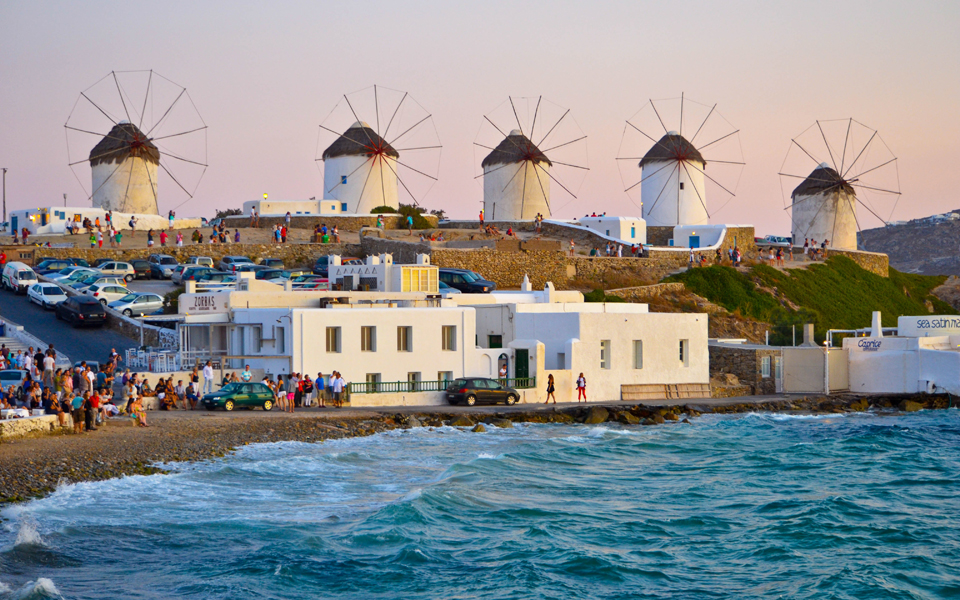 ρεκόρ-αφίξεων-τουριστών-στην-ελλάδα-2039192