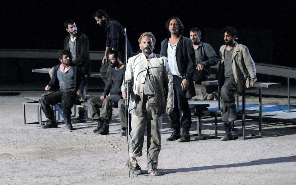 τέσσερα-έργα-στην-πειραιώς-260-2040430