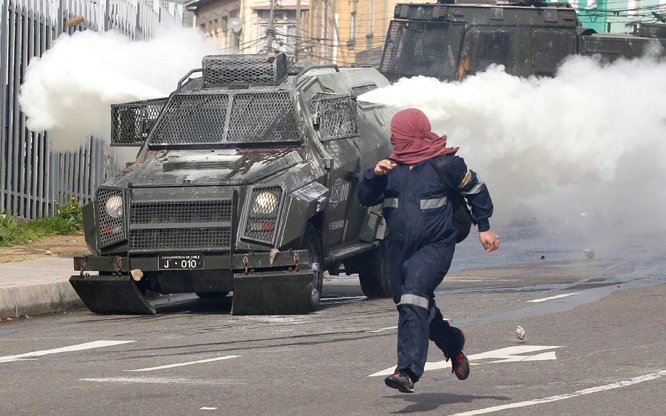 ταραχές-με-φοιτητές-στη-χιλή-2041690