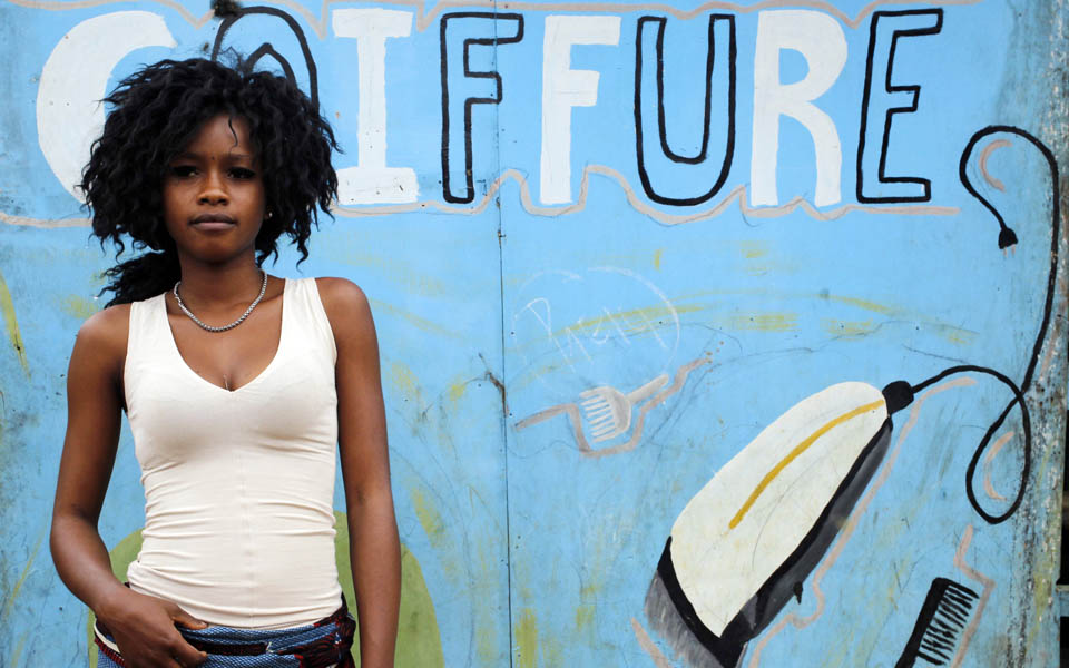 κομμωτική-η-βαριά-βιομηχανία-της-αφ-2038446