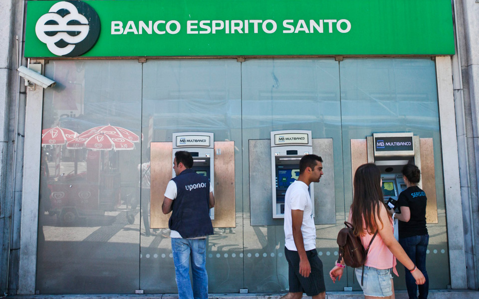 φυγή-επενδυτών-από-την-banco-espirito-santo-2038103