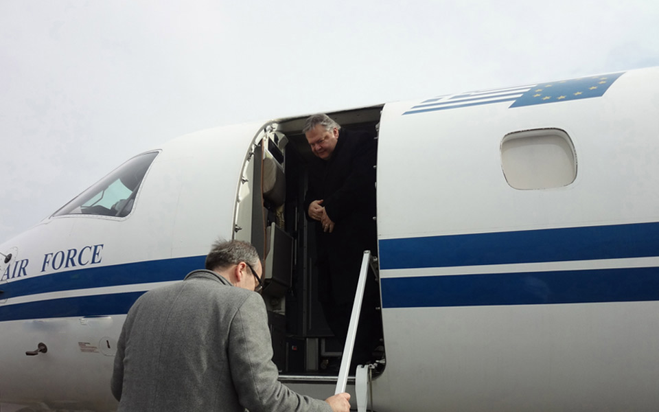 αναγκαστική-προσγείωση-του-embraer-στη-θεσσ-2041508