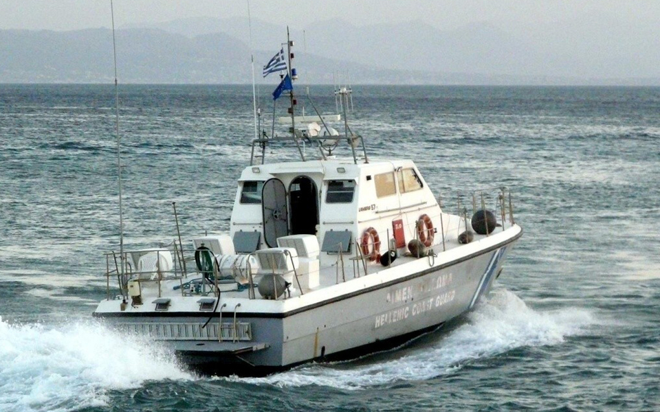 διάσωση-μεταναστών-από-τη-θαλάσσια-πε-2038628