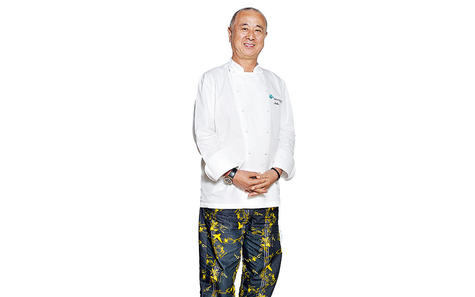 nobu-matsuhisa-τέσσερα-χρόνια-μου-ζητούσε-ο-ντε-ν-2039074