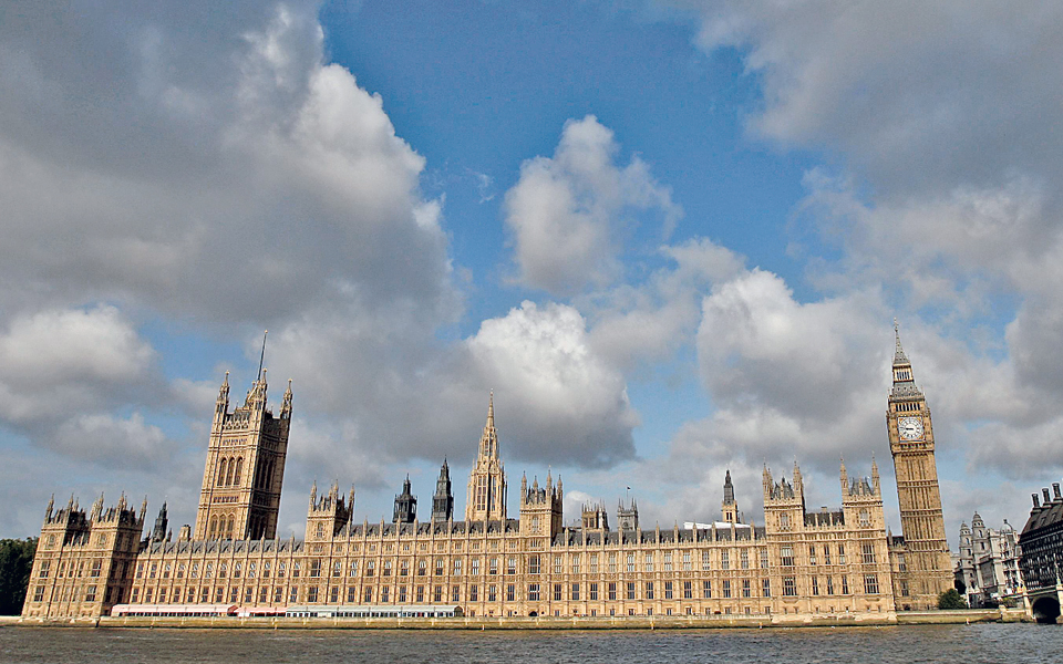 αντάρτες-στους-τόρις-θέτουν-θέμα-ηγ-2042965