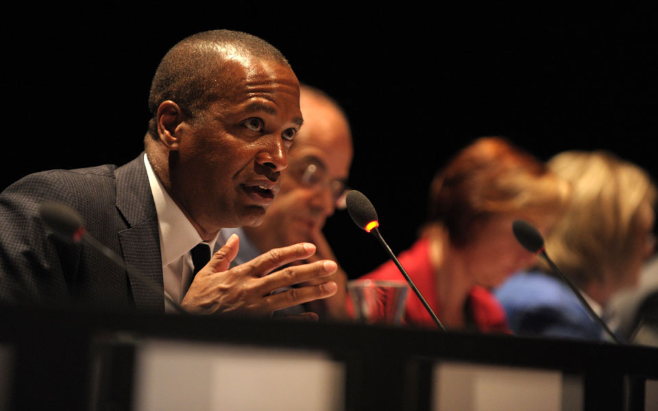 δύσκολο-μέλλον-υπόσχεται-η-κομισιόν-σ-2046605