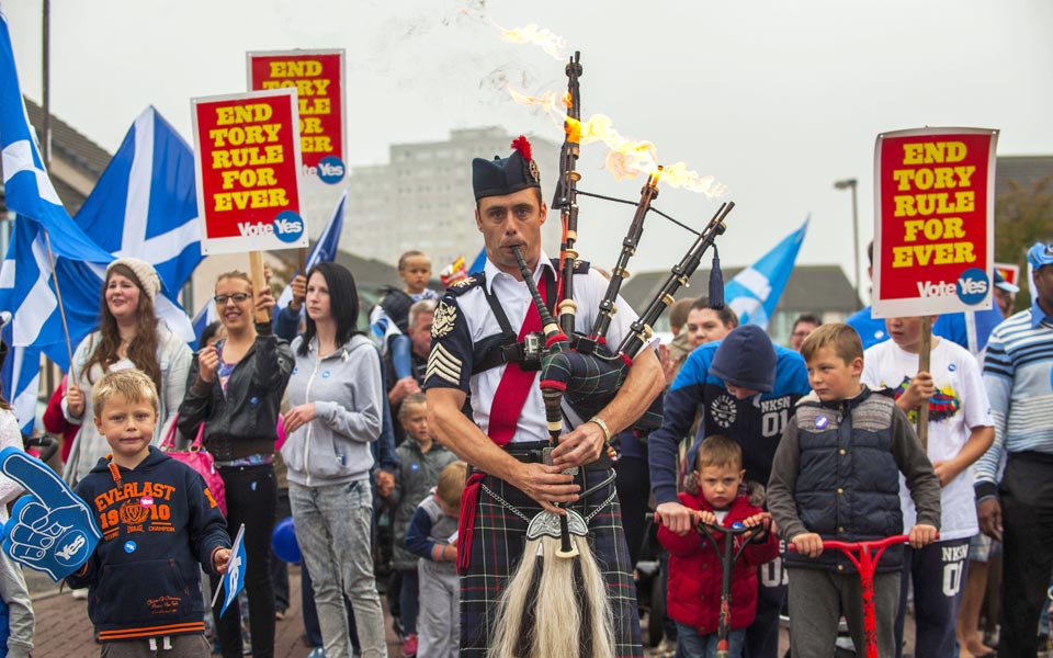 στα-ύψη-η-αγωνία-και-η-στερλίνα-2045176