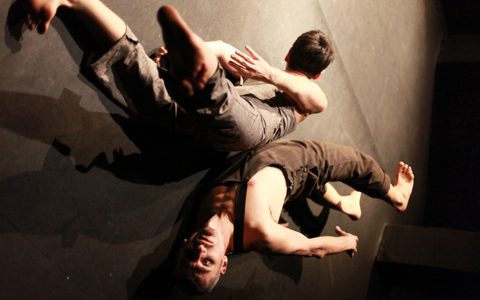 υπάρχει-χειροποίητο-θέατρο-2046203