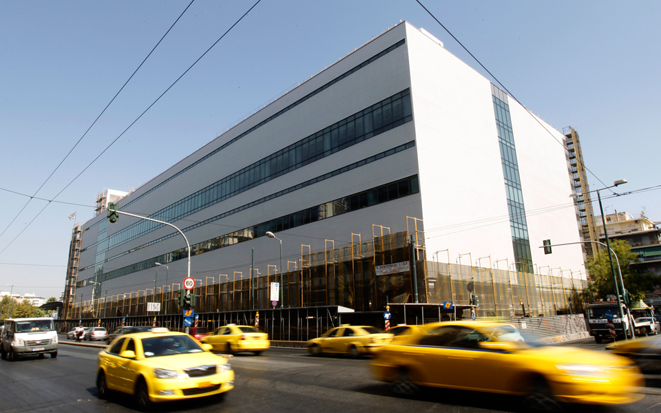 γιατί-δεν-ανοίγει-το-εμστ-στο-νέο-φιξ-2046387