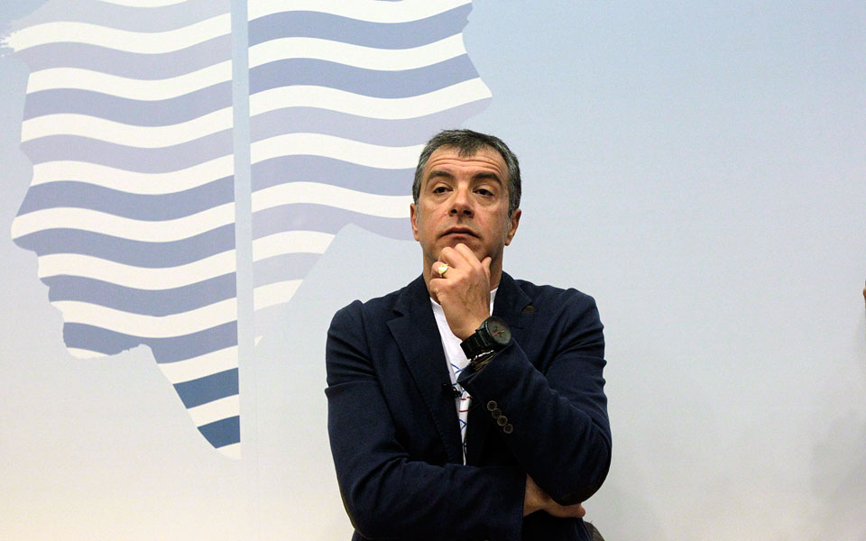 στ-θεοδωράκης-προτείνω-για-πρόεδρο-το-2044272