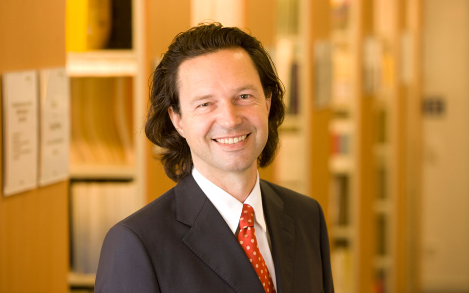 η-σύνδεση-έρευνας-παραγωγής-προσφέρ-2045460