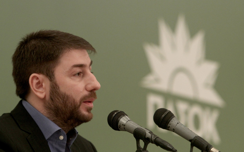 αποστασιοποίηση-ν-ανδρουλάκη-από-ευ-β-2044995