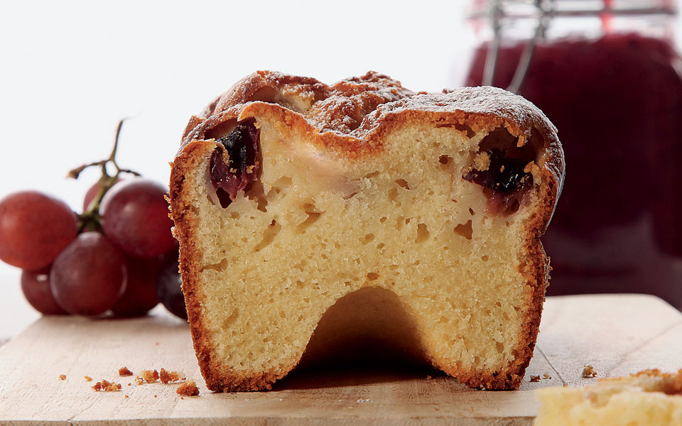 στις-γλυκές-ιστορίες-κέικ-σταφυλιού-2043930