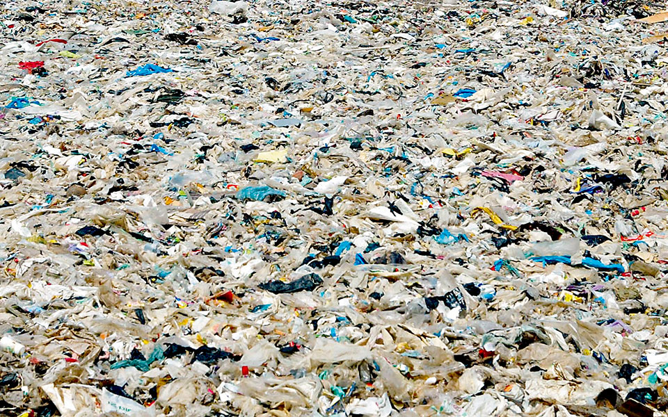 η-καλιφόρνια-απαγορεύει-τις-πλαστικέ-2042829