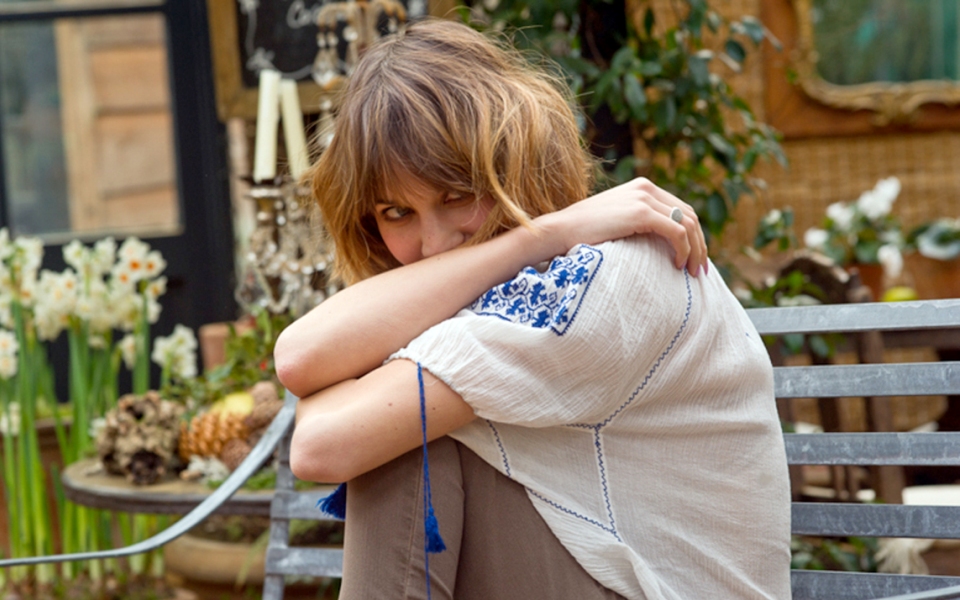 12-σημάδια-που-δείχνουν-ότι-είστε-εσωστρ-2045768