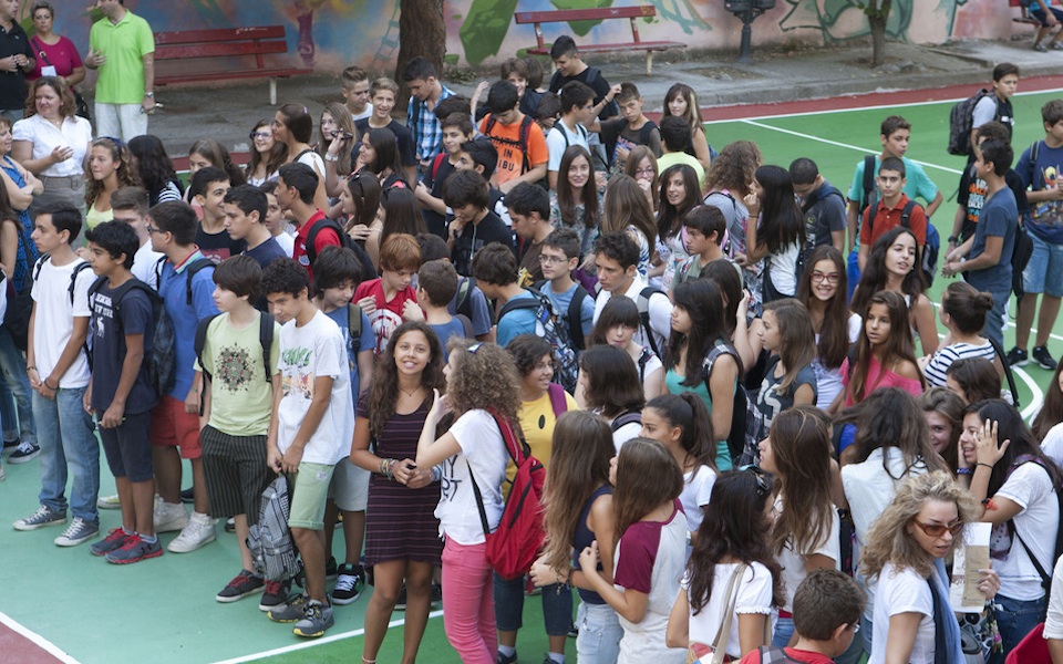 πρώτο-κουδούνι-στα-σχολεία-με-ελλείψε-2043719