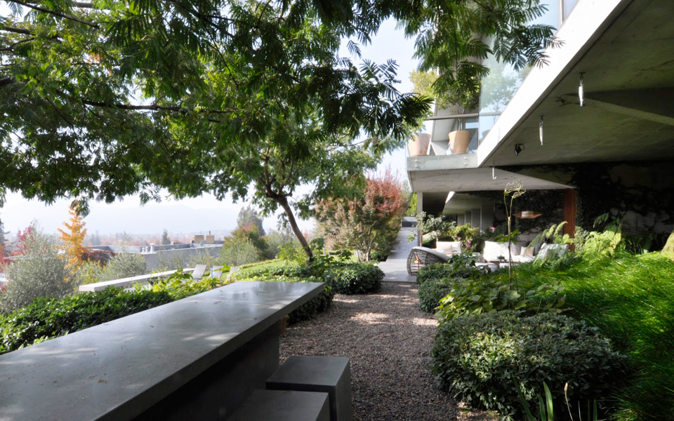 megaron-plus-άνοιγμα-στην-πόλη-2047380