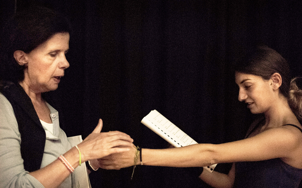 η-μαγεία-του-θεατρικού-αναλογίου-2047595