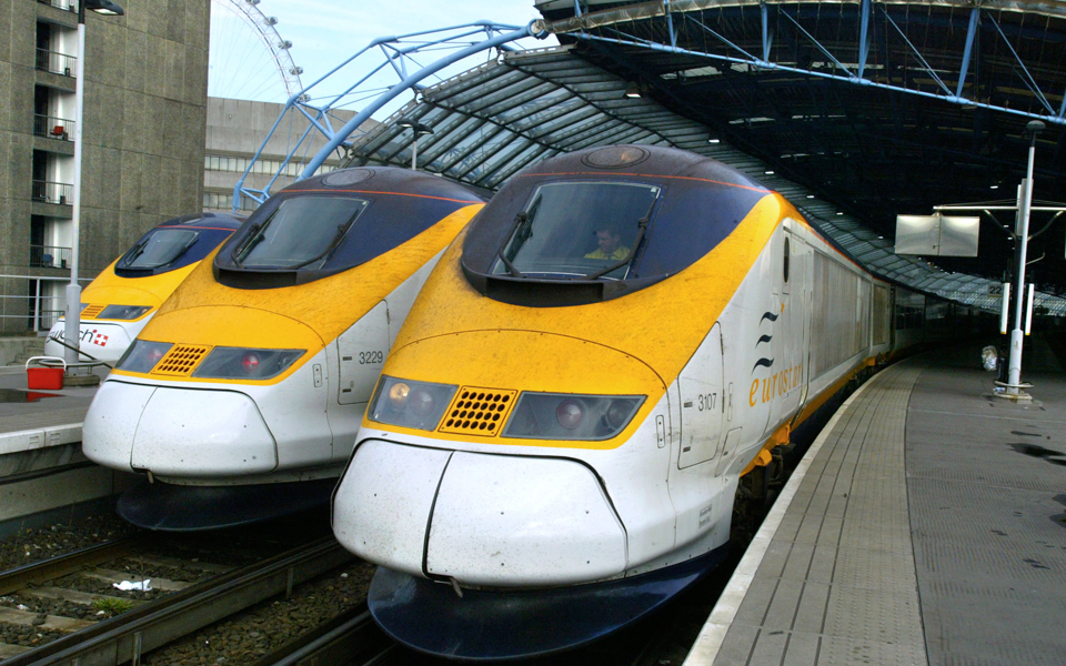 η-βρετανία-πωλεί-τη-συμμετοχή-της-στο-τ-2049413