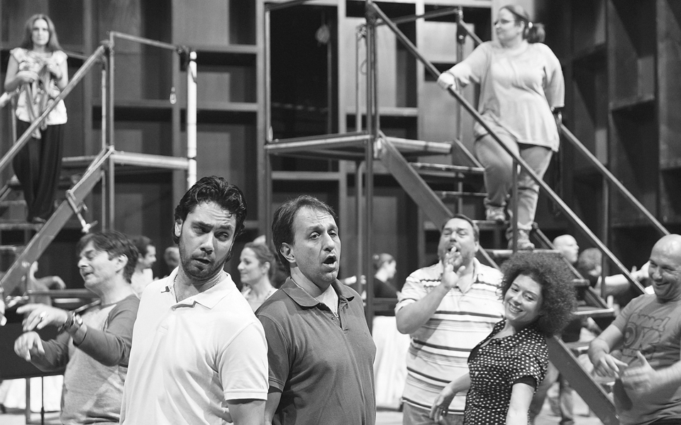 μια-αμφίσημη-σπουδή-στην-απιστία-2049867