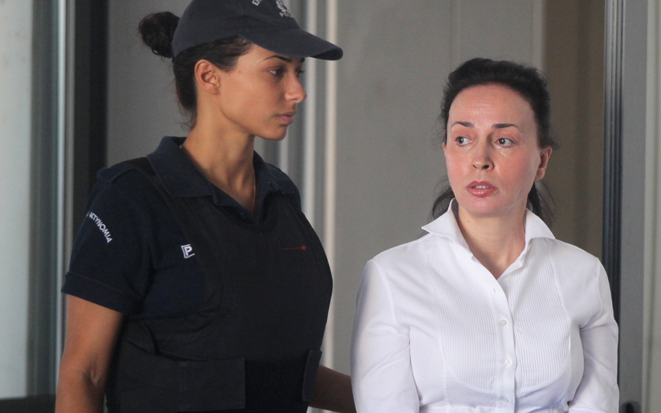 κανείς-δεν-συγκινείται-πια-από-το-δράμ-2050875