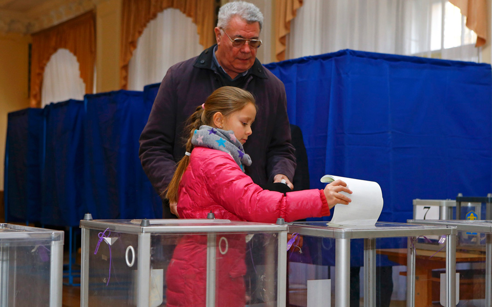 ανοιξαν-οι-κάλπες-στην-ανατολική-ουκρ-2051483