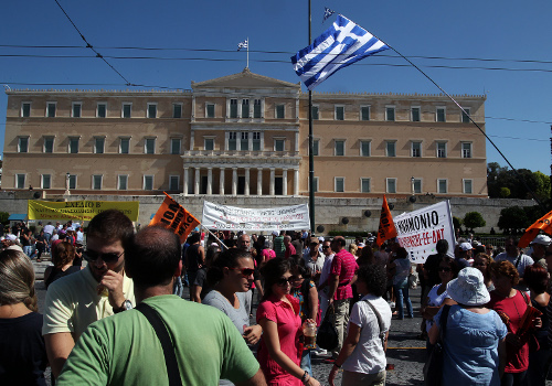 24ωρη-γενική-απεργία-σε-δημόσιο-και-ιδιω-2051550