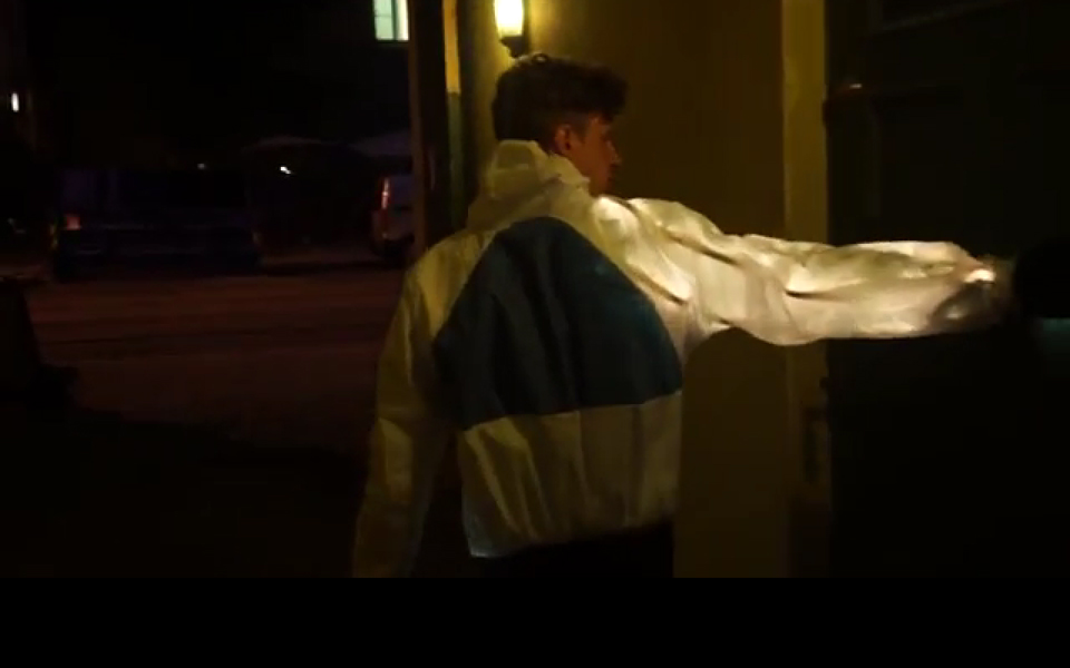 interacket-το-μπουφάν-που-αλλάζει-χρώμα-2050642