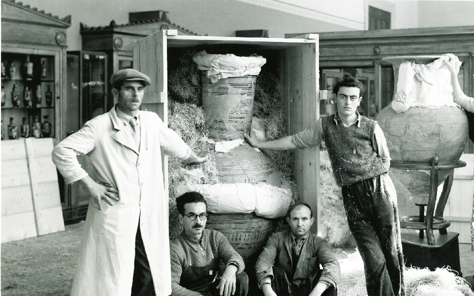 στα-ίχνη-των-κλεμμένων-της-κατοχής-2048657