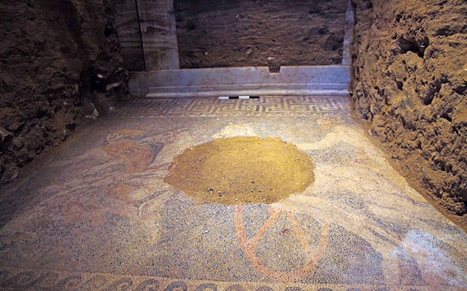 το-ψηφιδωτό-κορυφώνει-την-προσμονή-2049213