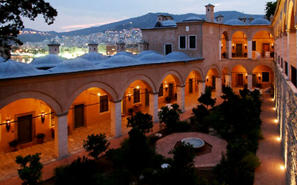 οι-κήποι-του-ιμαρέτ-στην-καβάλα-2050020