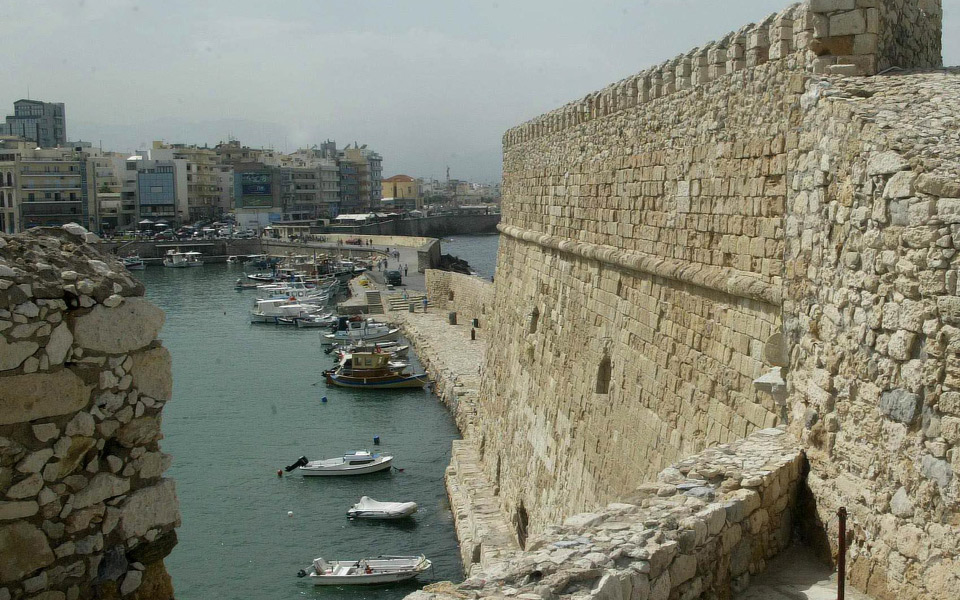 γεφύρι-της-αρτας-ο-αυτοκινητόδρομο-2050355