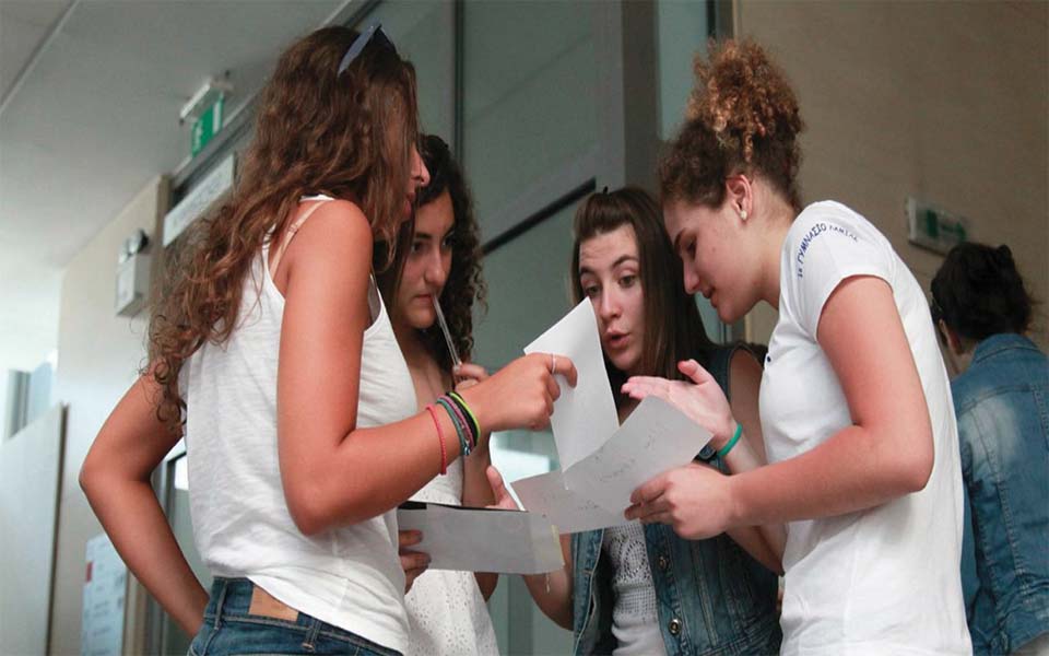 εργαστήριο-γραφής-και-βίντεο-με-τα-γυα-2052185