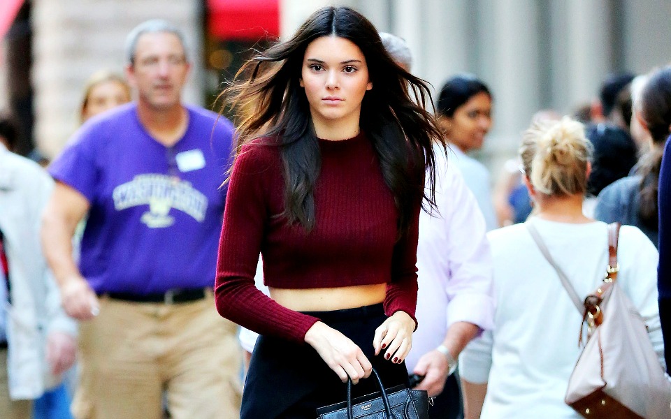 crop-top-πώς-θα-τo-φορέσετε-το-φθινόπωρο-2048742