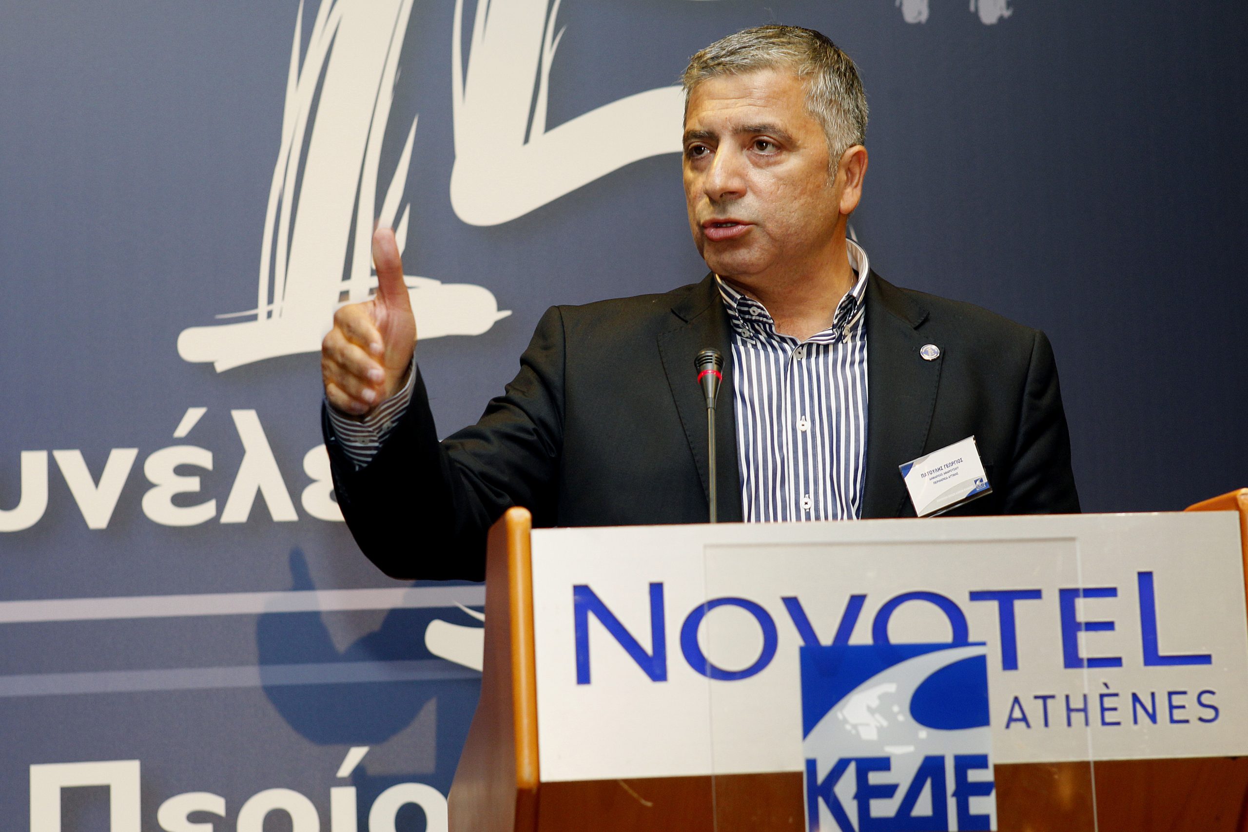 στον-δήμο-αμαρουσίου-στον-ισα-και-από-χ-2051026