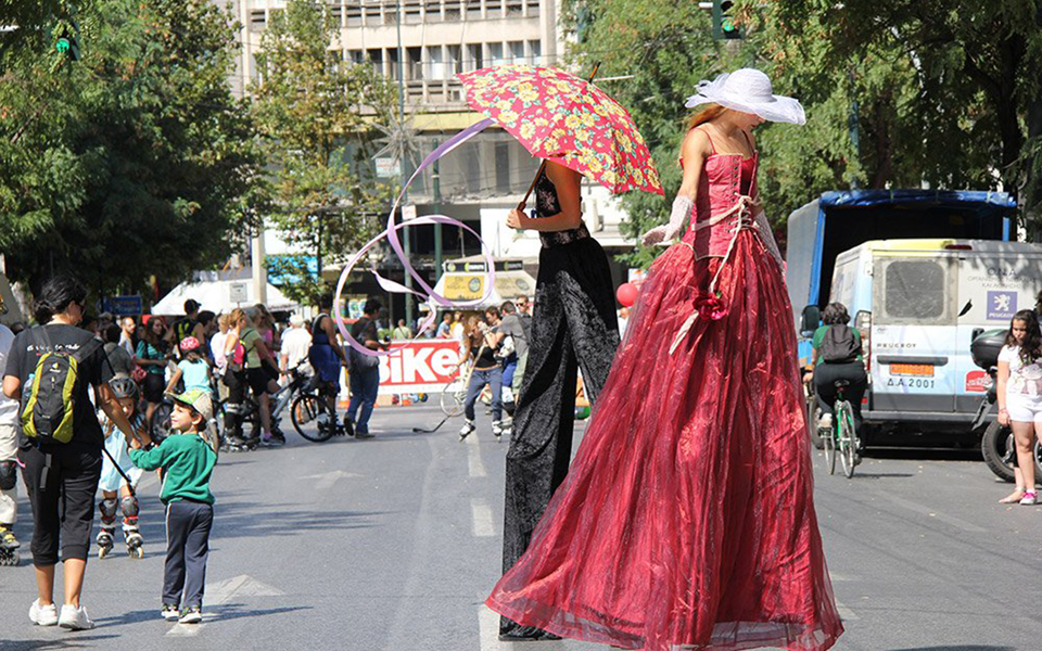 τέχνη-του-δρόμου-σε-δύο-πλατείες-στα-πα-2051091
