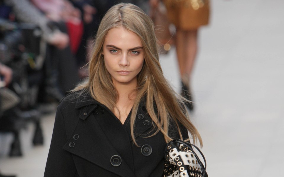 η-cara-delevingne-στη-σχολή-hogwarts-του-harry-potter-2050108