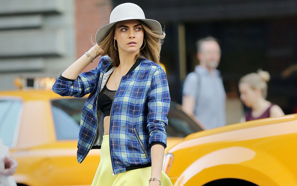 είστε-εθισμένες-στην-προσοχή-των-αντρ-2050084