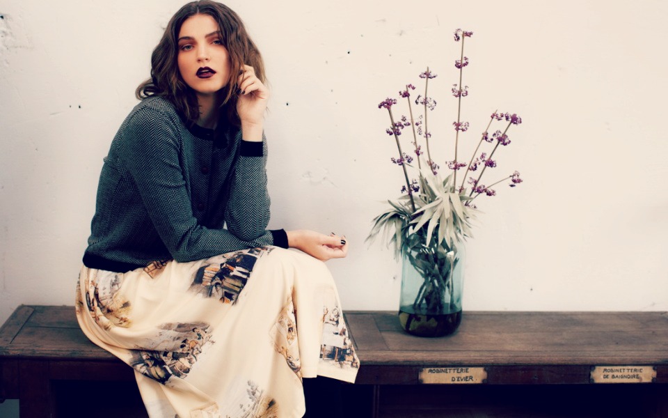 οι-πιο-stylish-midi-φούστες-του-φθινοπώρου-2051951