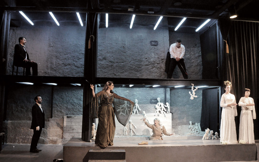 μια-διαφορετική-σταχτοπούτα-2051529