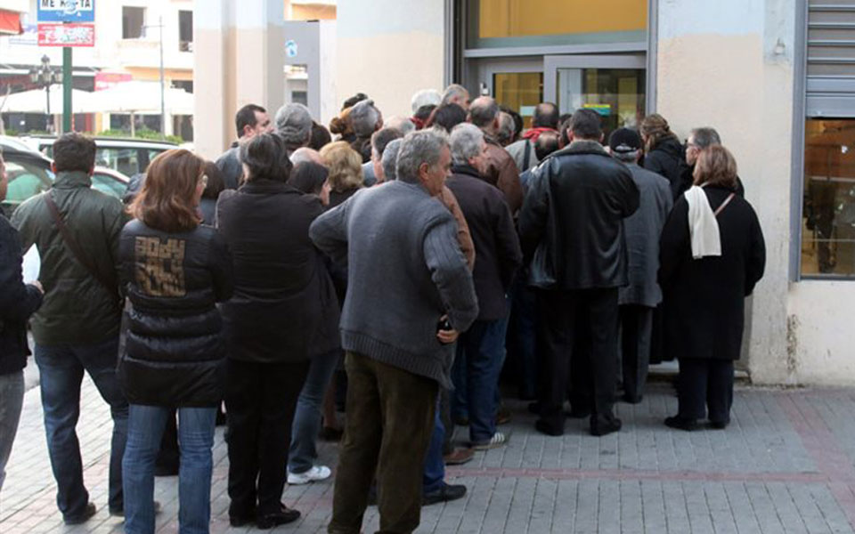 προτιμούν-τις-πληρωμές-στα-ταμεία-και-2049042